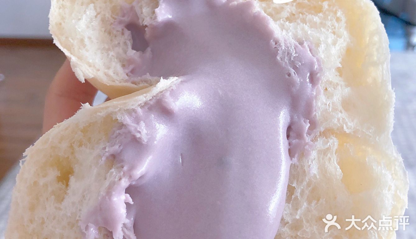 罗森芋泥冰面包