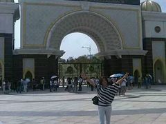 android_upload_pic-新加坡总统府