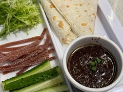虾酱卷饼-巧克力渔家.小船海鲜胶东菜(三浴场店)