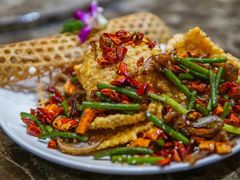 -河畔春天时尚餐厅