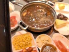 -黑金·寻焰自助百汇·烤肉·火锅(中街店)