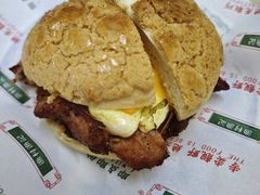 猪扒菠萝包-渔记茶餐厅(渔村店)
