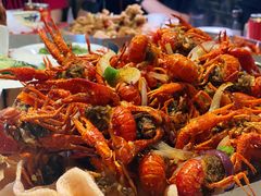 -茸梅路右拐龙虾-农家菜(松江店)
