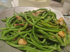 -海派美食·家宴海鲜青岛菜·石锅鲽鱼头(东方城店)