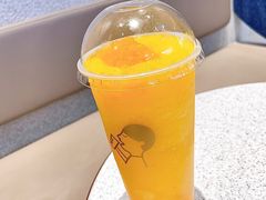 -喜茶(北京华贸购物中心店)