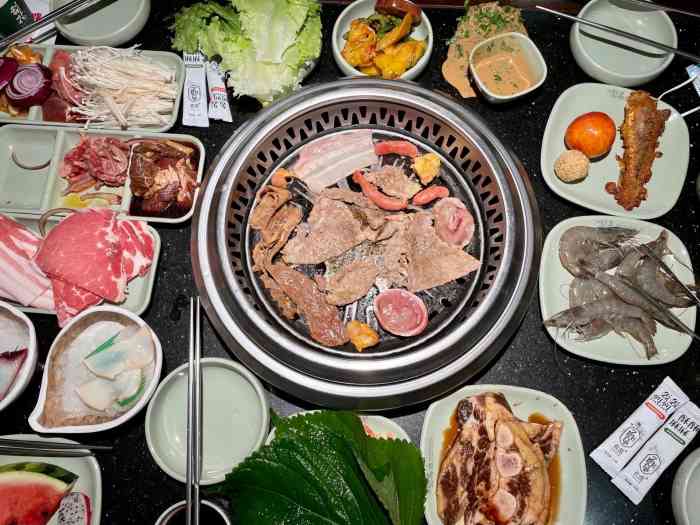 梨花自助烤肉甄选(鲁能城店)