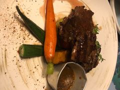 岩烧谷饲精选牛扒配烤蜂蜜南瓜果蔬-绿茵阁牛扒餐厅(客村店)