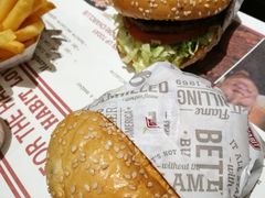 -The Habit Burger Grill 哈比特汉堡(爱琴海店)