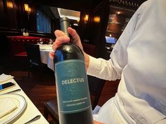 -Wolfgang’s Steakhouse 沃夫冈牛排馆(上海白玉兰广场店)