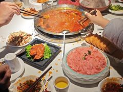 -茅草房·河畔园林火锅