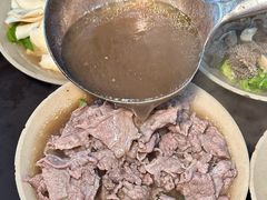 -大众跷脚牛肉馆·非遗传承单位(峨眉山店)