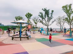 -上海滴水湖皇冠假日酒店