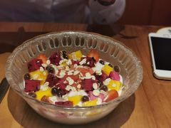 有机酸奶鲜果沙拉-POKEE VIA&Brunch·维娅(重庆来福士店)