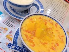 杨枝甘露-广信牛奶甜品世家(台东店)