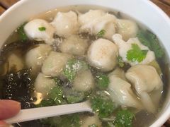 -手劲鱼丸馄饨铺(哈一百店)