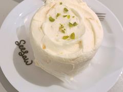 牛油果凤梨戚风蛋糕-Seesaw Coffee(上生新所店)