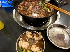 -鸿顺老铁锅美蛙鱼府(解放碑店)
