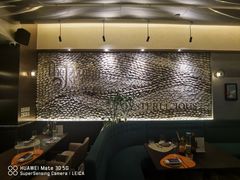 -普朗姆生蚝牛排馆 The Plump Oyster(成都摩方购物中心店)