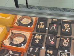 -小鱼中古奢侈品回收