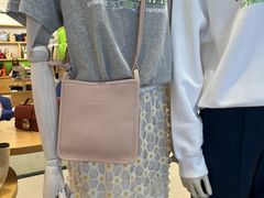 -Longchamp(佛罗伦萨小镇奥特莱斯店)