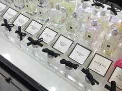-日上免税行(浦东机场五店)