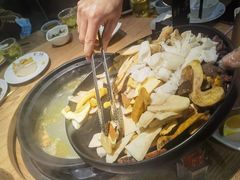 -一朵菌·野生菌探索家火锅(南亚店)