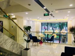 大厅-3AM HAIR SALON染发接发