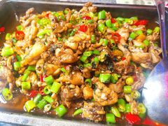 炭烧牛蛙平锅紫苏味-蘭奢雅集·江浙菜(青山江滩店)