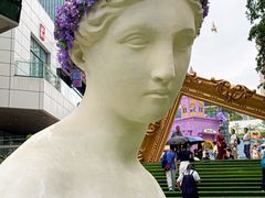 -中航城君尚购物中心