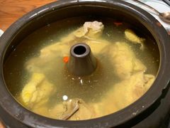 -云海肴·汽锅鸡·云南菜(天山百盛优客店)