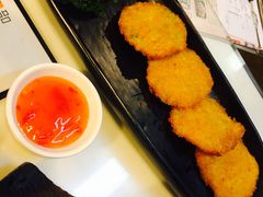 -新大咀港式茶餐厅(宝山万达店)