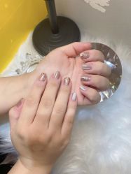 -小黑瓶美甲美睫