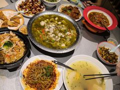 -有红鸡毛店·川菜(建设路店)