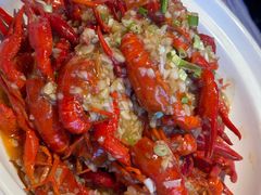 -肥小宝·金牌油焖大虾(襄阳龙虾地标店)