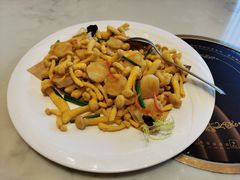 -泓历皇朝酒店(东亭店)