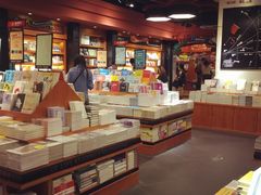 图书区-西西弗书店&矢量咖啡(静安大悦城店)