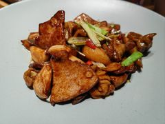 -蜜桃餐厅·伴山(湖滨商业街店)