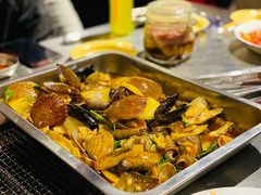 万事俱备-马路牙子地桌烤肉(工体店)