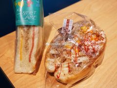 玉米肠面包-龙兴·动物奶油生日蛋糕(龙北店)