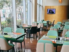 -上海浦东假日酒店逸庭咖啡厅