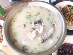 -雪湖煜辰鱼头老店(雪野湖店)