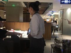 -海底捞火锅鲜切牛肉主题店(长寿路店)