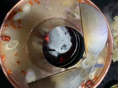 -果松木炭酸菜铜火锅·外婆参鸡汤