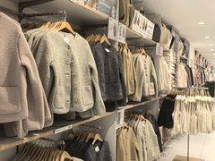 -优衣库(上海正大广场店)