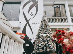 -Mark&Mars Restaurant