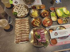 -草家酱蟹炭火烤肉店(珲春南路二店)