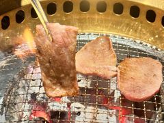 -山川小町·极番烧肉(新地假日广场店)