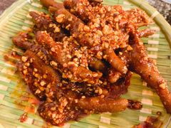 -二孃鸡爪爪(东风路总店)