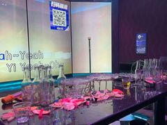 -魔方娱乐空间(兴华路店)