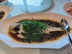 葱油大黄鱼-世博源公馆·本帮融合菜·主题包厢·江景餐厅